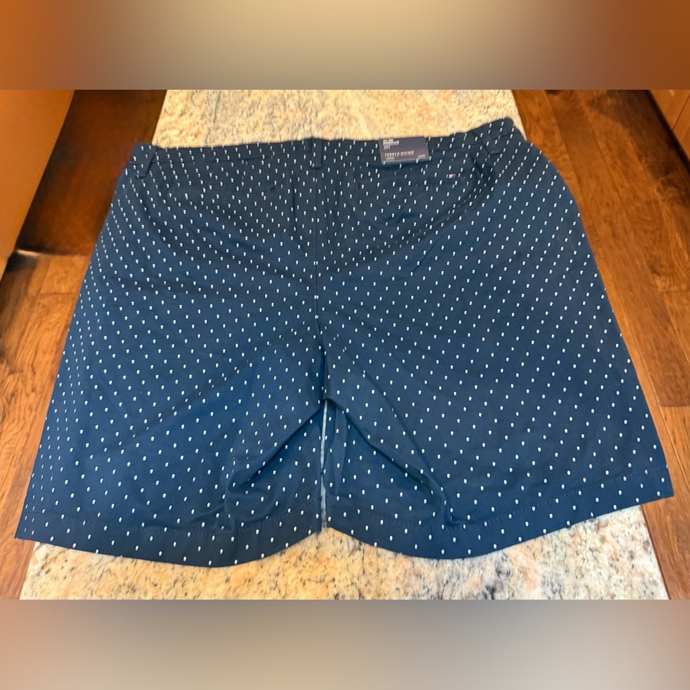 Tommy Hilfiger Navy Polka Dot Shorts. Hollywood style. Stretchy. SIZE 18. NWT - Picture 5 of 12